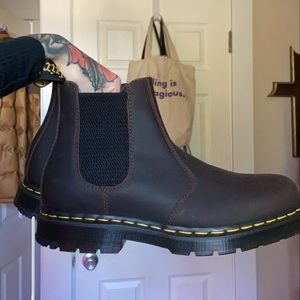 dr martens 2976 chelsea